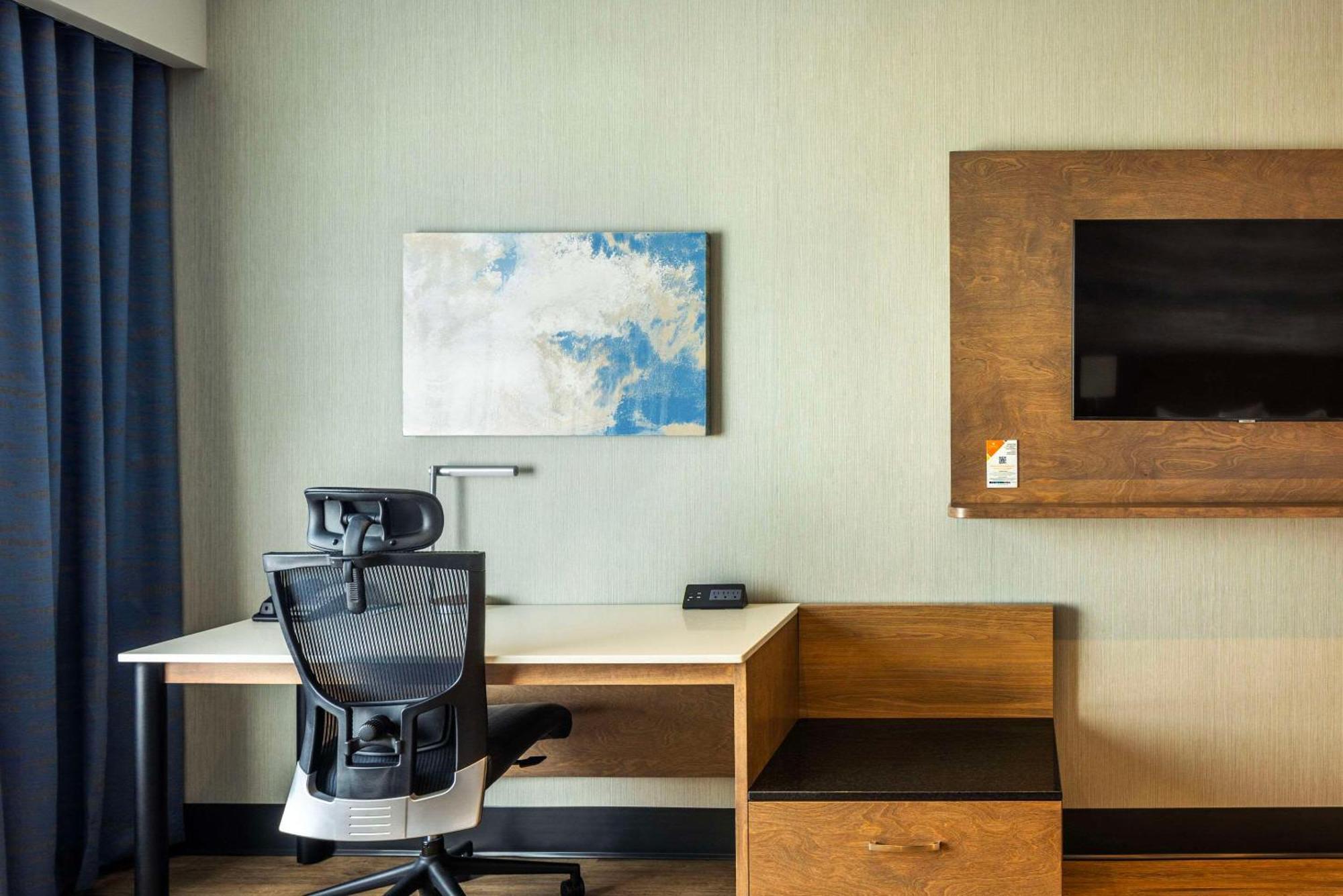 Quality Inn & Suites Леві Екстер'єр фото
